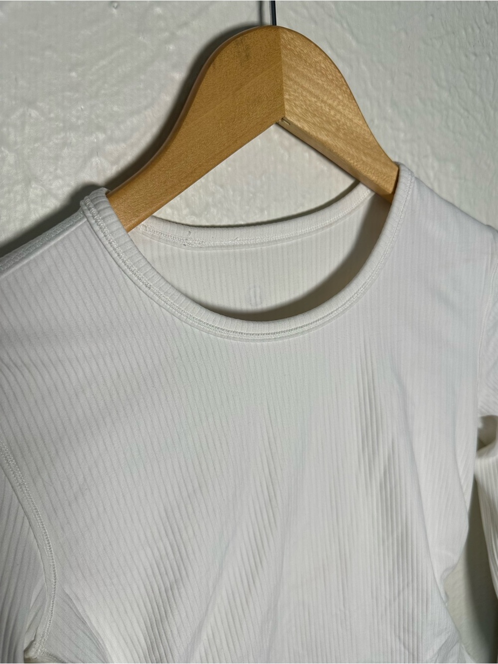 Lululemon Long Sleeve Top Womens Small White Ribbed Athletic Athleisure - Picture 3 of 6